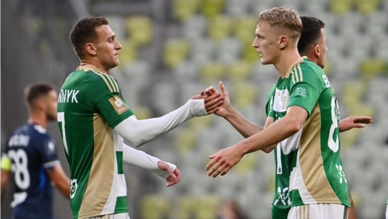 uid_eedc6a9b39ad488f806a2a3ee38750b1_width_1200_play_0_pos_0_gs_0_height_678_zawodnicy-lechii-gdansk-fot-pap